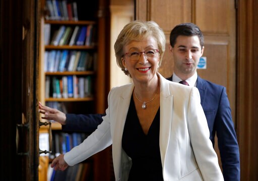 Ex-rival Backs Boris Johnson in UK Leadership Race