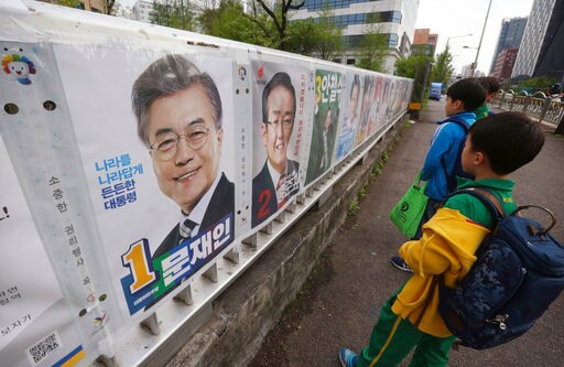 S. Koreans Want New Leader to Create Jobs minus Corruption