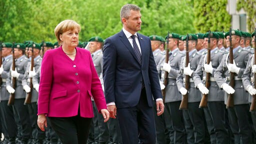 Merkel Urges Slovakia to Solve Case of Slain Journalist