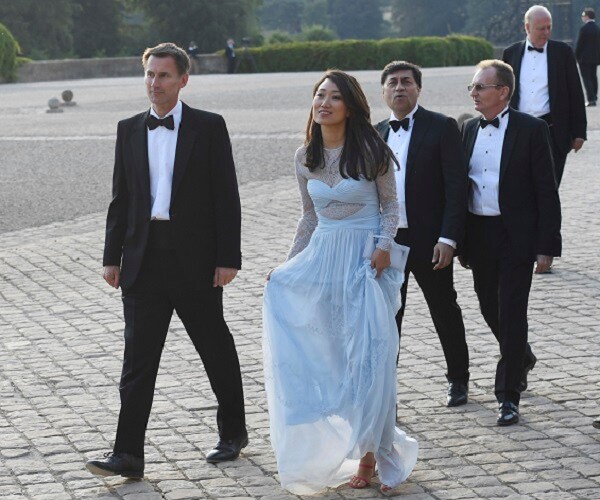 Jeremy Hunt's Terrible Gaffe: Refers to His Chinese Wife as Japanese