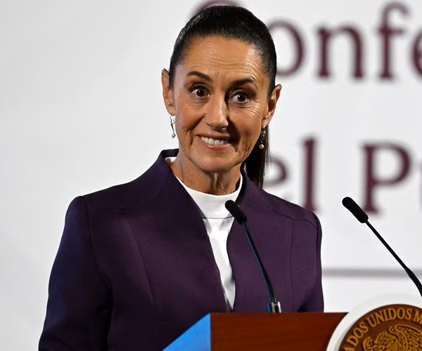 Sheinbaum Demands Explanation After US Officials Die in Mexico
