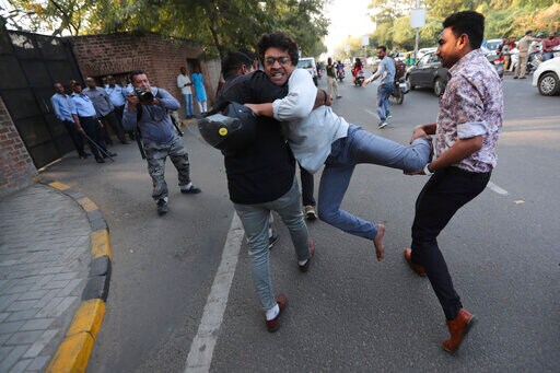 Indian Students Decry Police as Citizenship Protests Grow