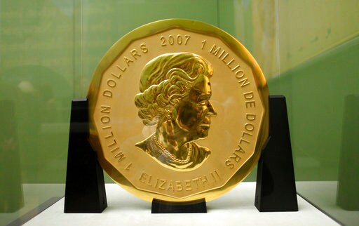 4 on Trial over Theft of Huge Gold Coin from Berlin Museum