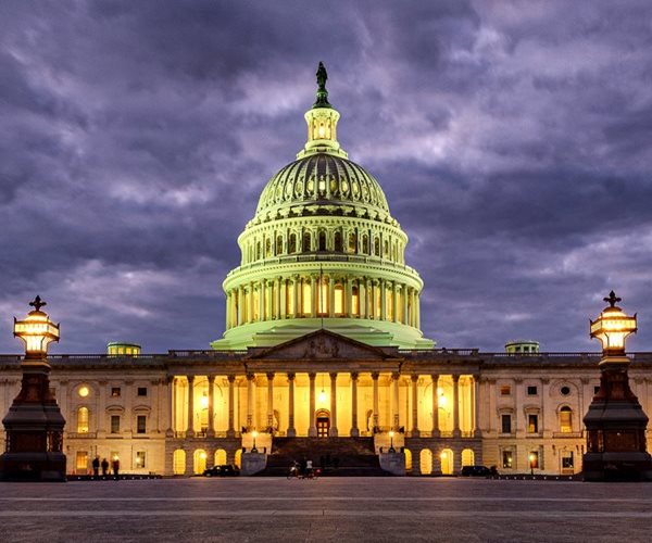 BlackRock: Deficit Greatest Risk to US Market Standing