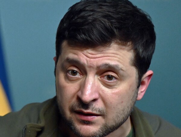 Ukraine Says Russia Firing at Border Guards