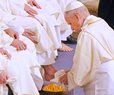Pope Revives Holy Thursday Foot-Washing of Priests