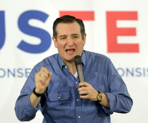 Steve Deace: Cruz Bearing Fruit in Iowa By Attacking Trump From the Right