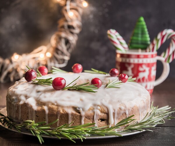 Holiday cake