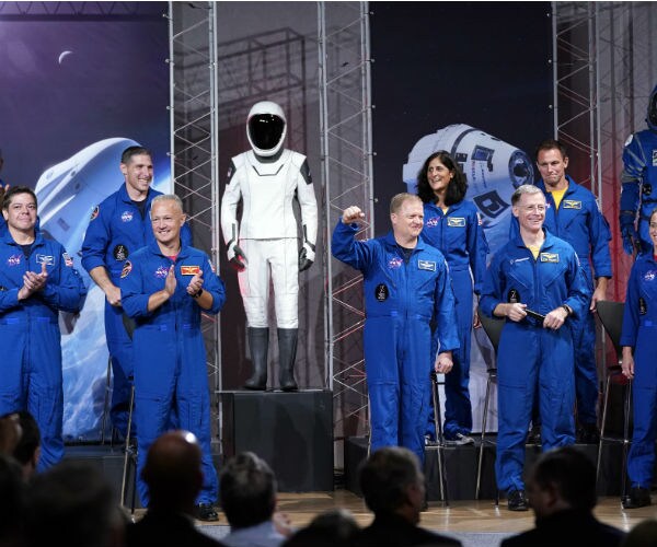 NASA New Crews Named for First Manned U.S. Space Launches since 2011