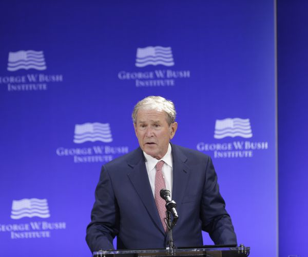 Bush Loyalty Remains With Political Class, Not Voters