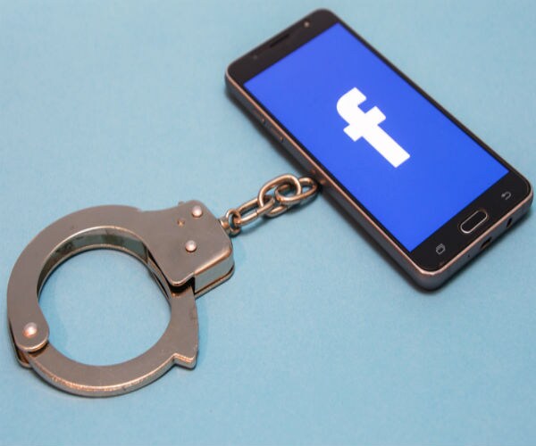 Facebook Stock Falls 4 Percent as User Time Dips, Growth Slows