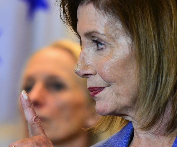 Pelosi: Congress Won't OK UK Trade Pact if Brexit Hurts Good Friday Deal