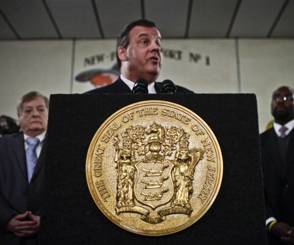 Politico: Emails Appear to Show Christie Knew About Political Activities of Office