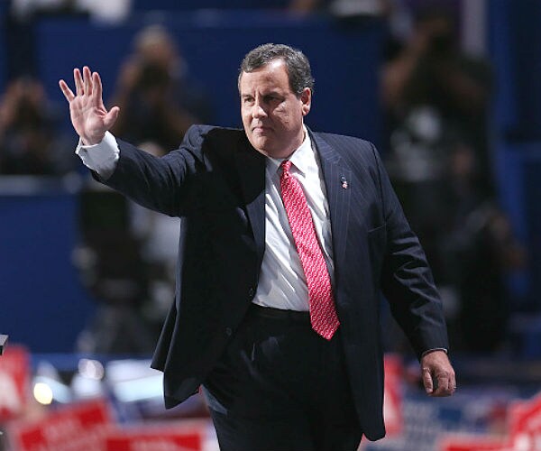 Former Aide: Christie 'Lied' During 'Bridge-gate' Press Briefing