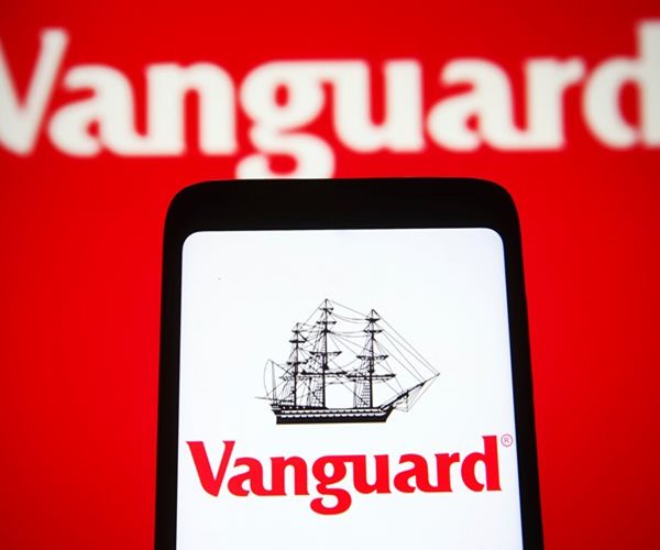 Vanguard Fined for Misleading Customer Statements