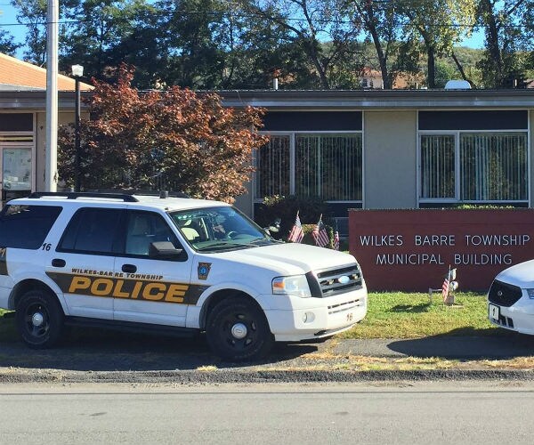 Cops Put Parking Lot Crack Cocaine in 'Lost and Found'