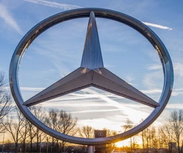 Mercedes-Benz logo