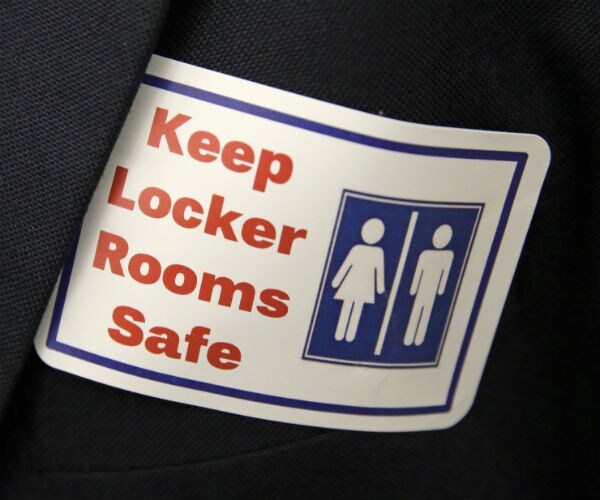 Transgender Pastor: Stop Using God as an Excuse to Support Texas Bathroom Bill