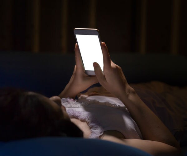 47 Percent of Parents Worry Over Children's Device Addiction 