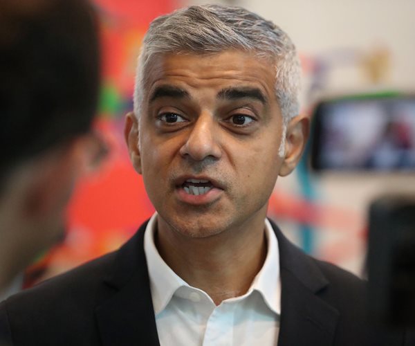 London Mayor Says Preposterous for Trump to Blame Crime on Immigration