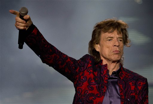 Jagger Jokes about Penn-Chapo Story as Stones Rock Mexico