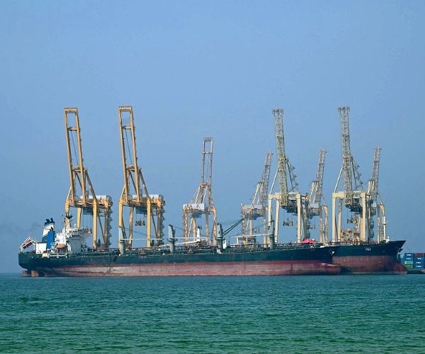 Fire, Explosion Hit South Korean-Run Vessel in Strait of Hormuz