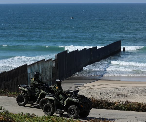 Men Cleared of Terrorism Ties in High-Profile Border Case