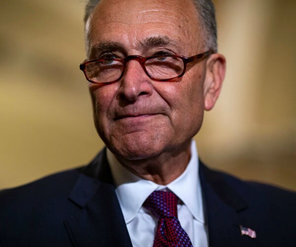 Democrats: Trump Should Cancel Putin Meeting After Hacking Charges