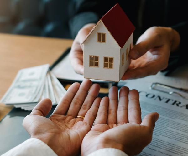 Pimco Warns FHFA's Fannie-Freddie Plan Threatens Housing Finance