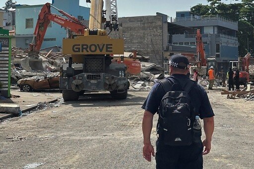 Number of Dead and Missing Still Unclear as First Aid Arrives in Quake-hit Pacific Nation of Vanuatu