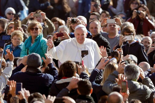 Pope Demands 'urgent' Action to Protect Civilians in Iraq