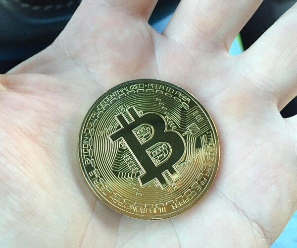 Deutsche Bank Strategist Tells Investors to Avoid Bitcoin