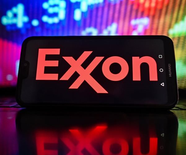 Exxon in Talks With Tesla, Ford to Supply Lithium