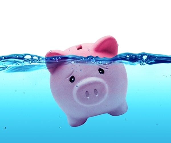 Economy Flirting With Recession as 'Dangerous Potholes' Vex Investors