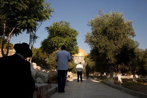 Jewish Prayers Held Discreetly at Contested Jerusalem Shrine