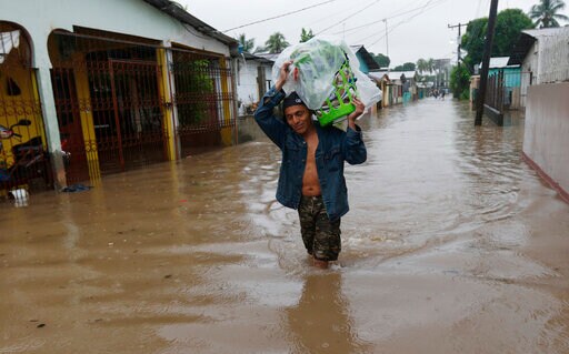 A Weakened Eta Moves on to Honduras with Drenching Rains