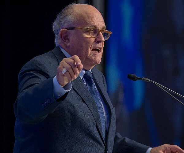 Giuliani Questions Whether There Was FBI Spy in Trump Campaign