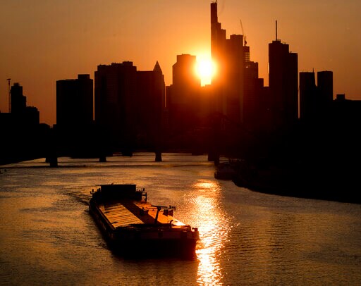 German Economy Gets Positive Signal amid Slowdown