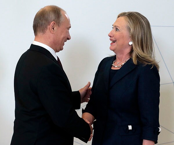 Hillary Trolls for War With Russia