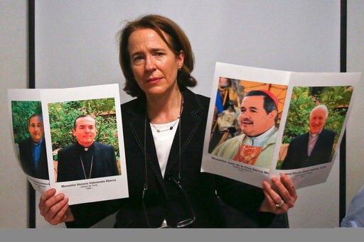 AP Exclusive: Pope Letter Details Concern over Chile Bishop