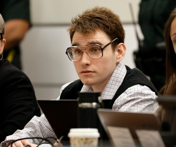 nikolas cruz looks on