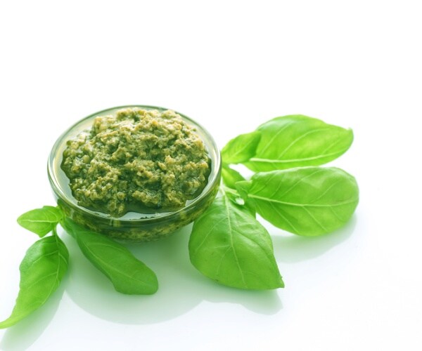 pesto and basil leaves