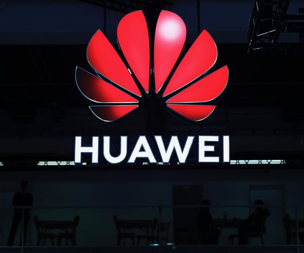 FCC Declares Huawei, ZTE National Security Threats