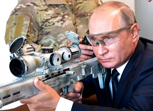 Kremlin Slams New US Sanctions Affecting Arms Exports