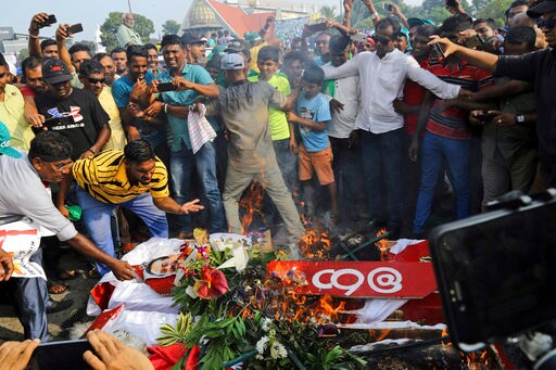 Disputed Sri Lankan PM Faces 2nd No-confidence Motion