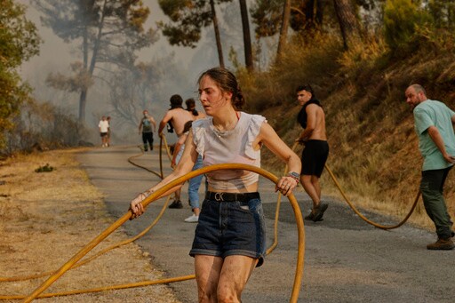 Greece, Spain and Portugal Race to Contain Wildfires as EU Steps up Cross-border Help