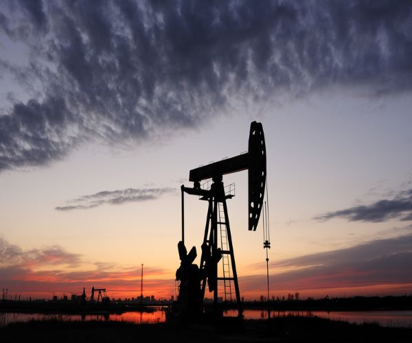 Oil Posts April Gain as Demand Picks Up