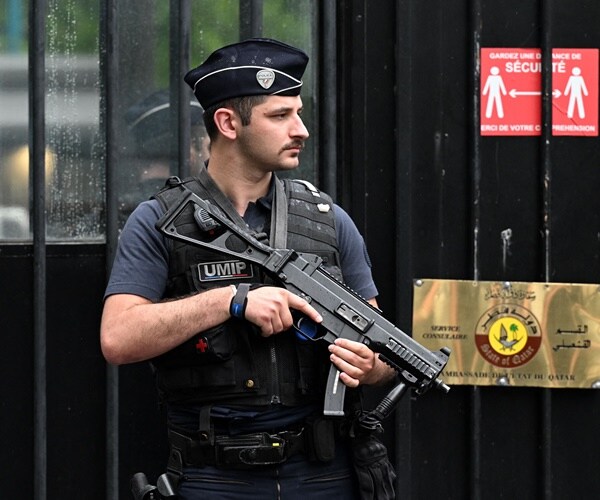 Security Guard Killed in Qatar Embassy in Paris
