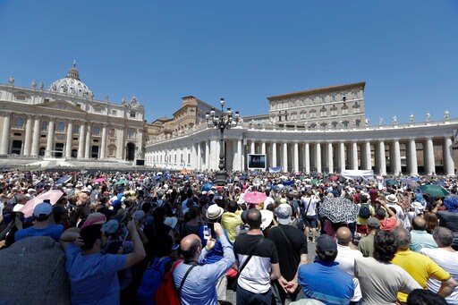 Vatican-backed Family Rally to Have Workshop Welcoming Gays