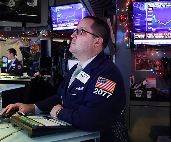 Oil Price Surge Puts Fed Rate Path Back in Question